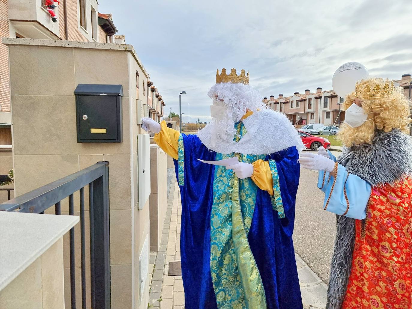 Fotos: Los Magos de Oriente iluminan Villamuriel