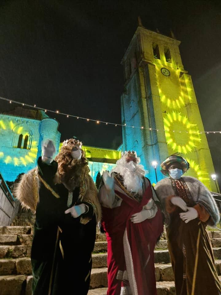 Fotos: Los Magos de Oriente iluminan Villamuriel