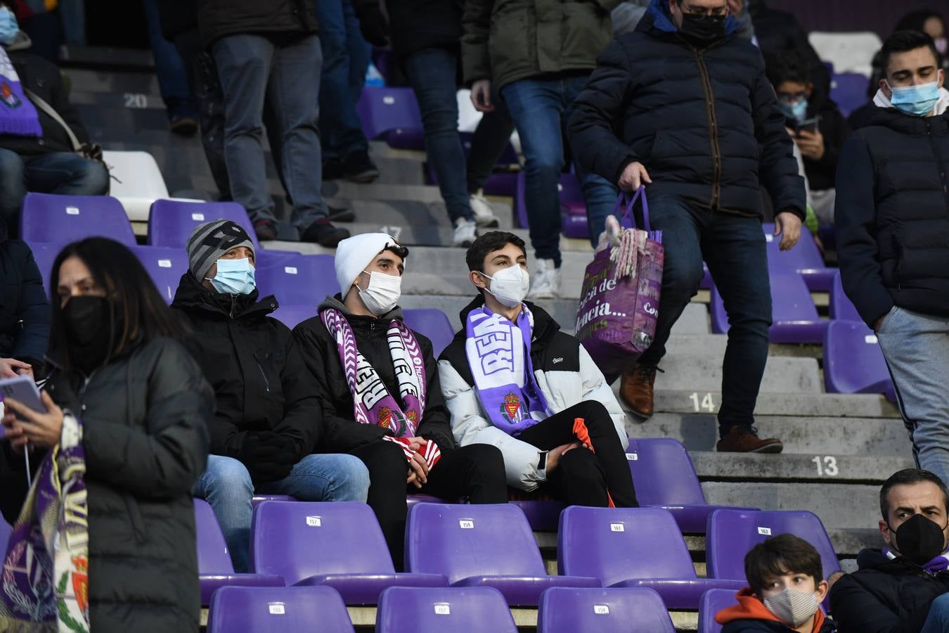 Fotos: Búscate en la grada de Zorrilla (2/4)