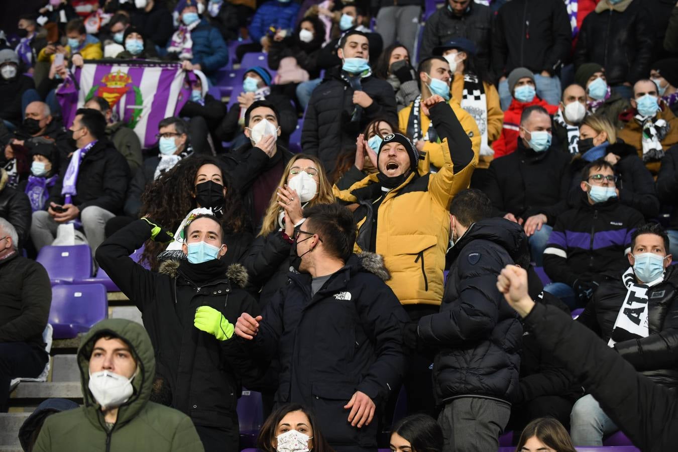 Fotos: Búscate en la grada de Zorrilla (2/4)