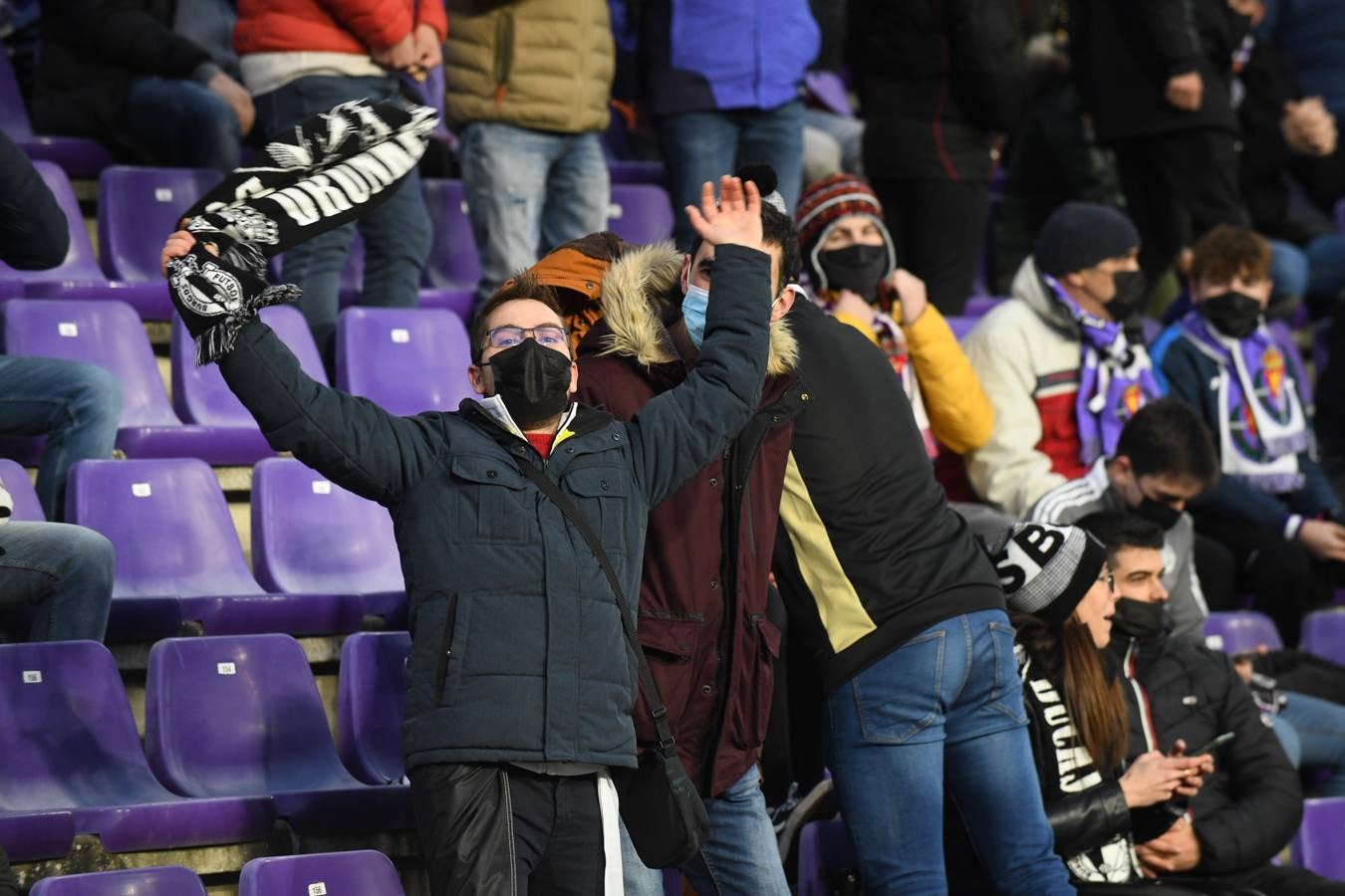 Fotos: Búscate en la grada de Zorrilla (2/4)