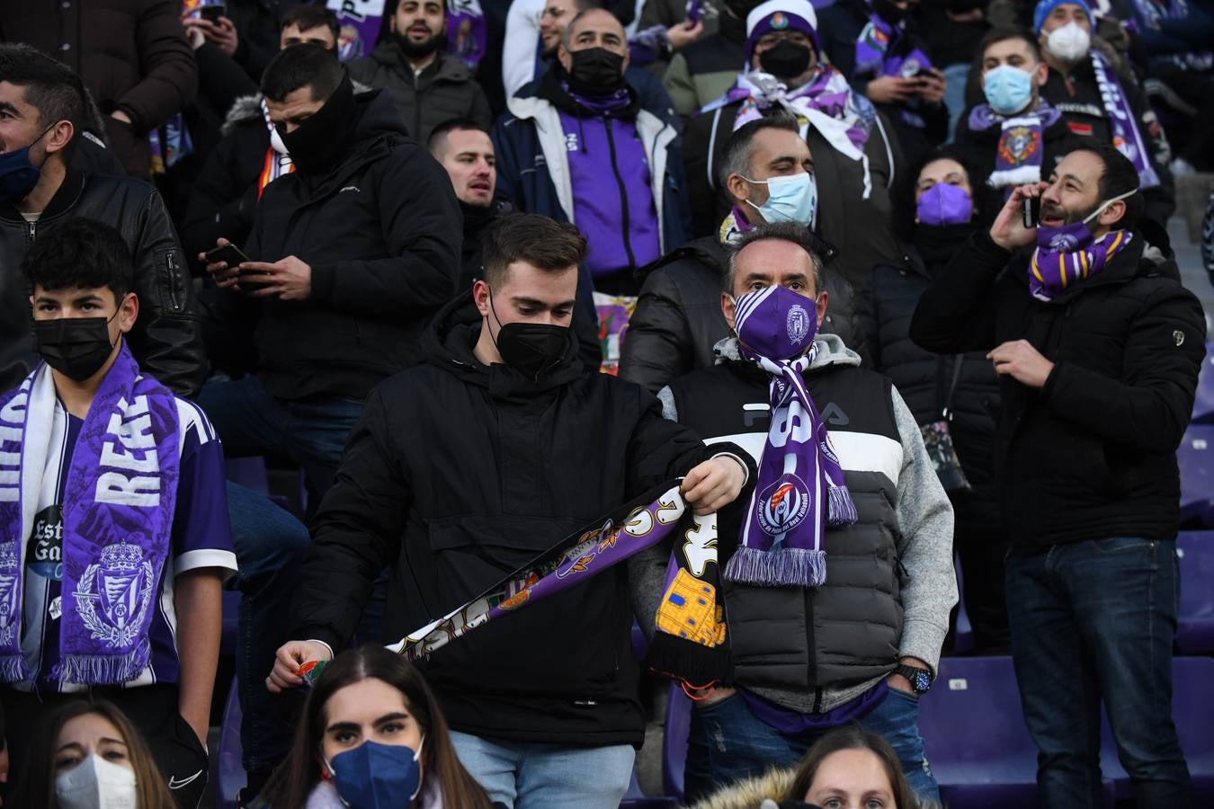 Fotos: Búscate en la grada de Zorrilla (3/4)