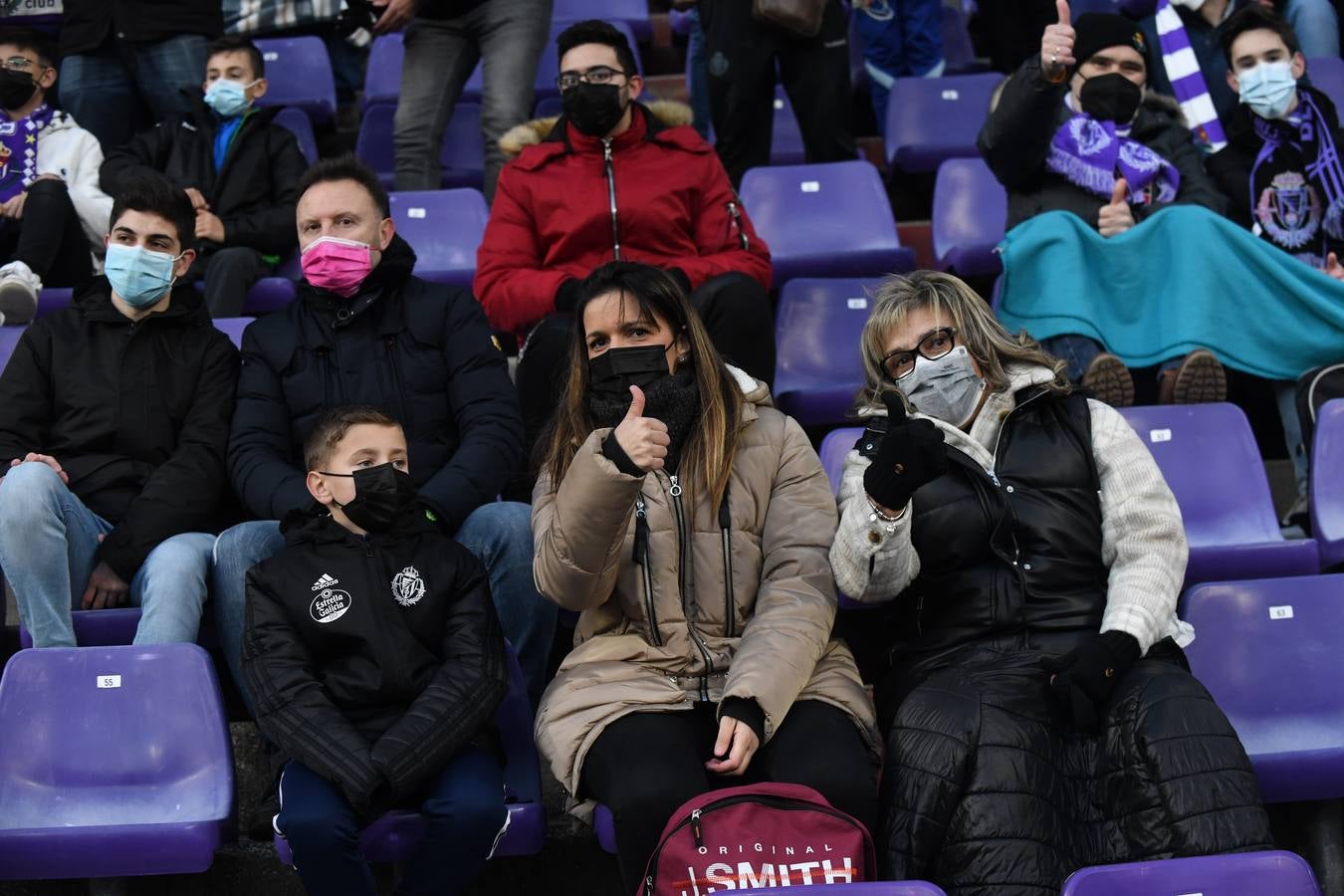 Fotos: Búscate en la grada de Zorrilla (3/4)