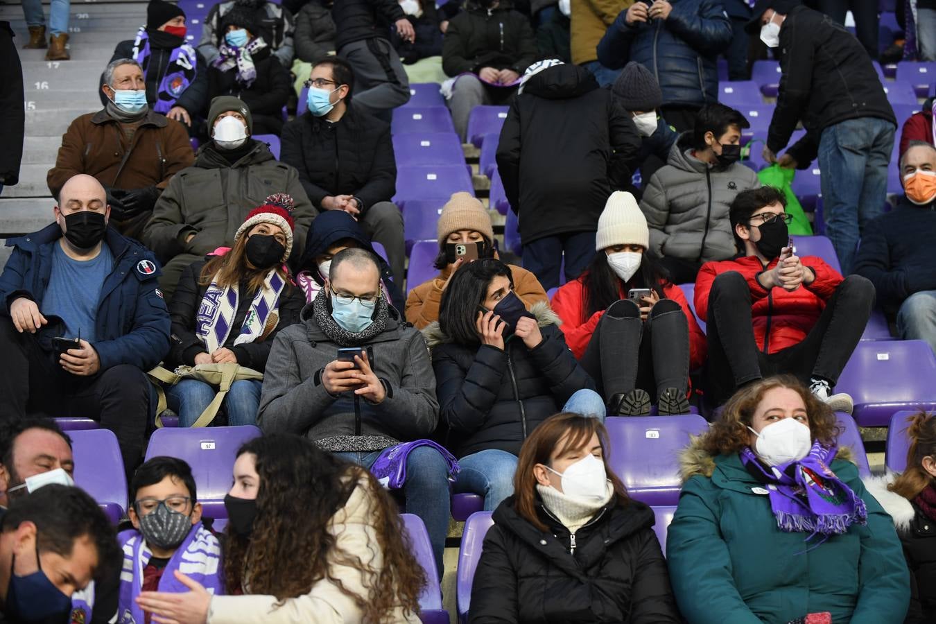 Fotos: Búscate en la grada de Zorrilla (3/4)