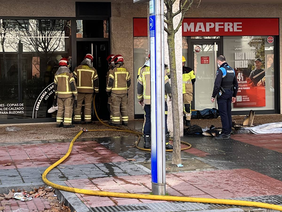 Fotos: Incendio en un local de la calle Monasterio de Yuste de Valladolid