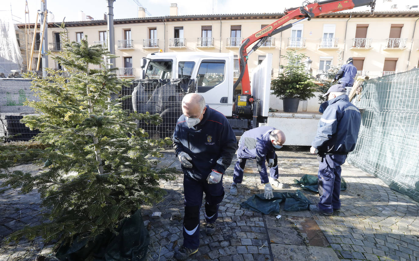 Fotos: El portal de Belén de la Plaza Mayor se guarda hasta la próxima Navidad
