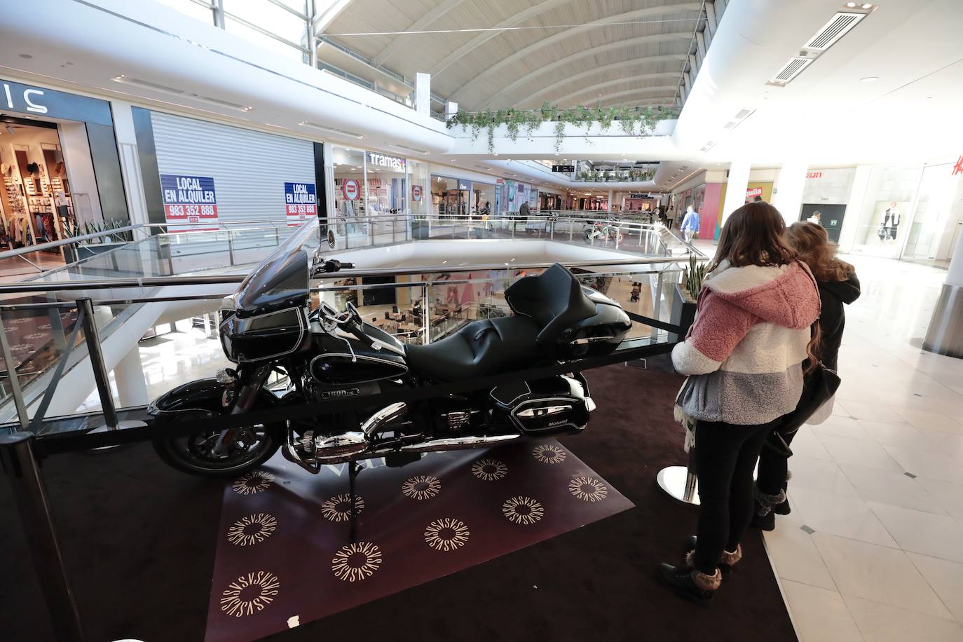 Fotos: Exposición de motos en el Centro Comercial Vallsur