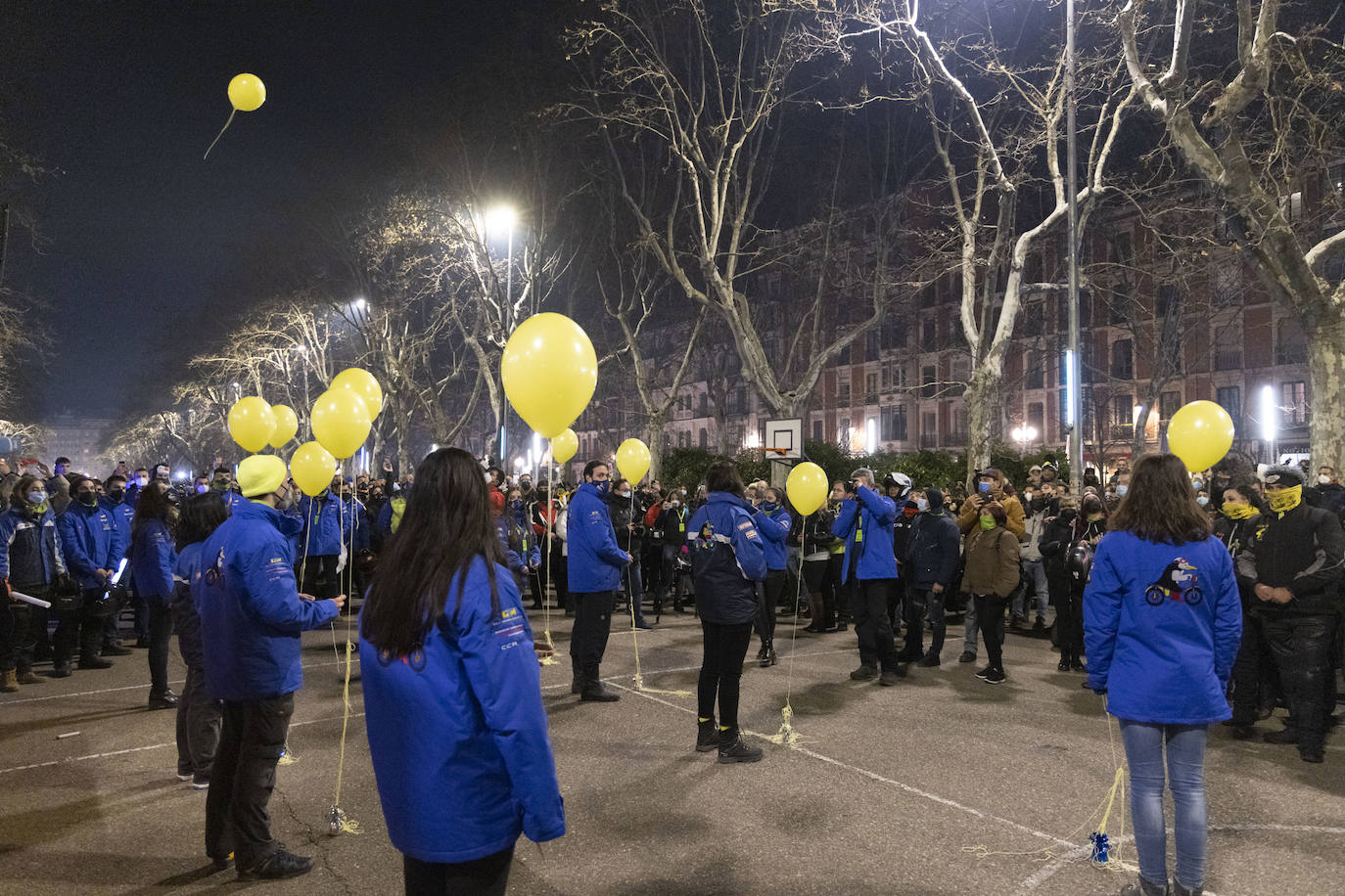 Fotos: Desfile de antorchas en Pingüinos 2022