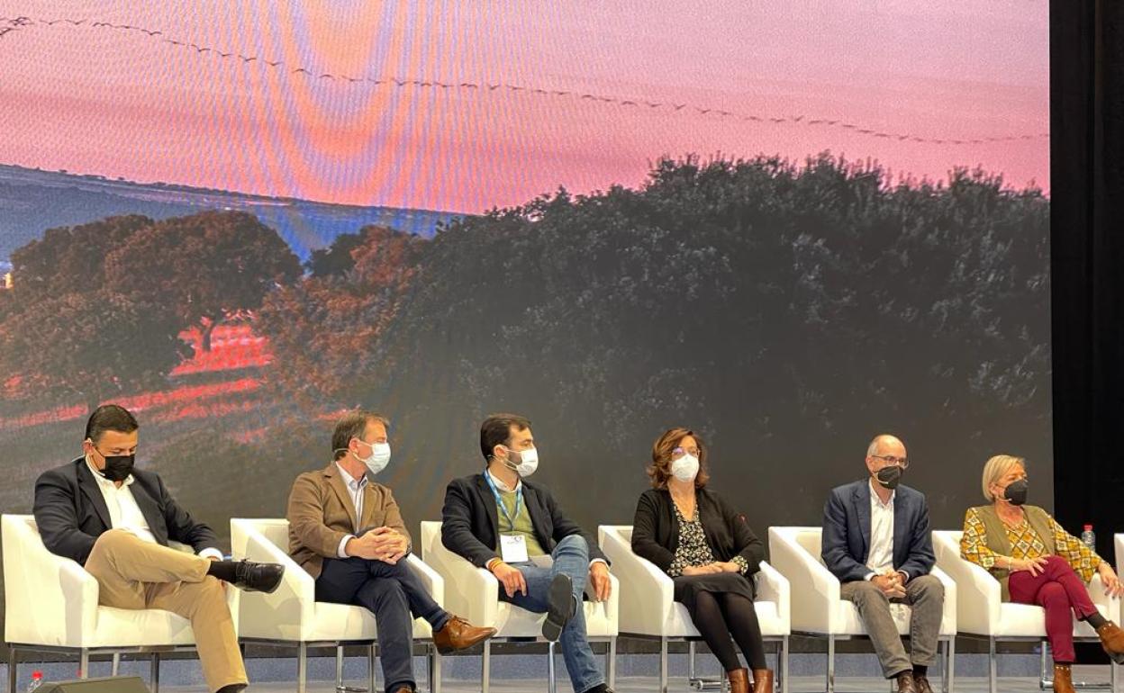 Hoy, en el XIV Congreso autonómico . 