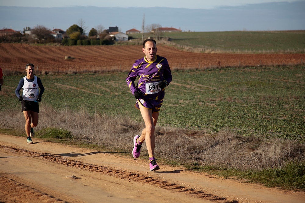 Manuel Vicente Tejedor sentencia su segunda Liga de Cross de Cabrerizos. En féminas Verónica Sánchez gana y ya lo tiene en la mano