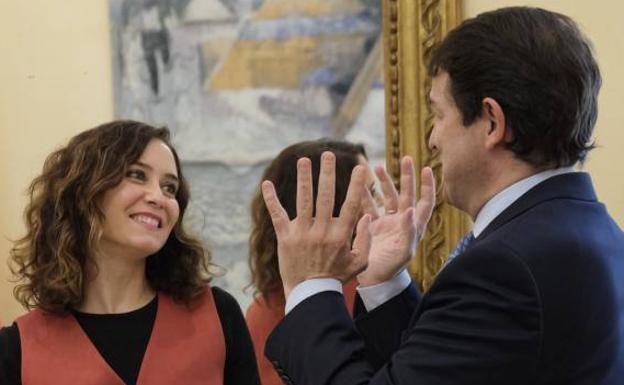 Isabel Díaz Ayuso y Alfonso Fernández Mañueco, en un encuentro institucional en Madrid.