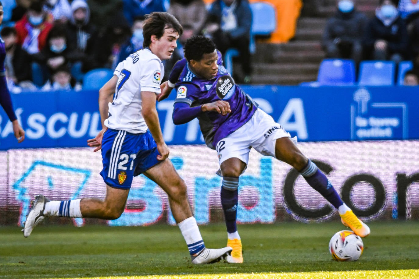 Partido entre el Real Zaragoza y el Real Valladolid, en La Romareda. 