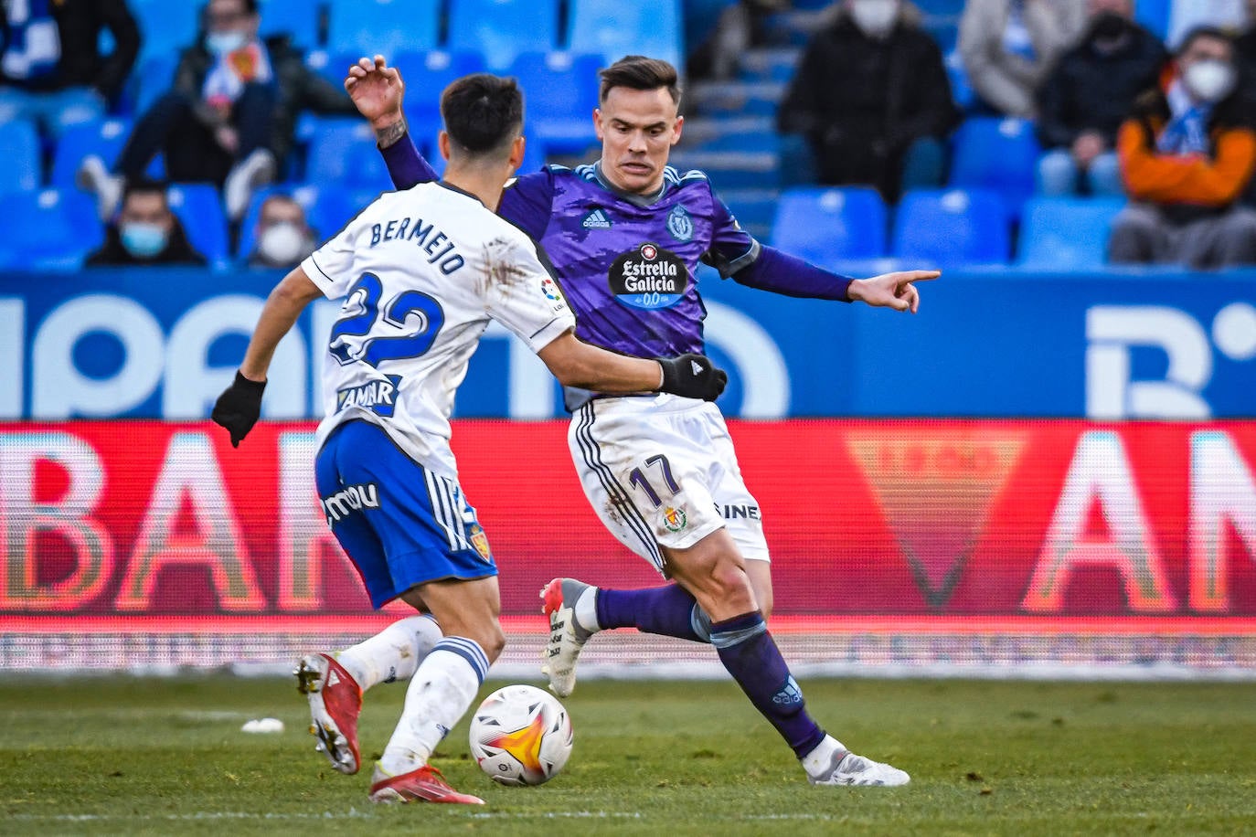 Partido entre el Real Zaragoza y el Real Valladolid, en La Romareda. 