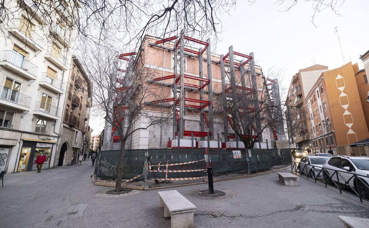 Obras de conversión del colegio Niño Jesús, en la calle Duque de Lerma, en residencia de mayores,