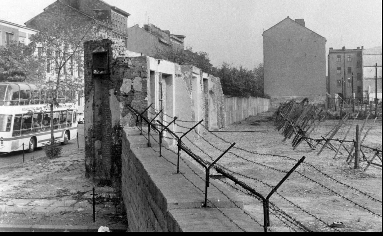 Imagen del Muro de Berlín tomada en 1965.