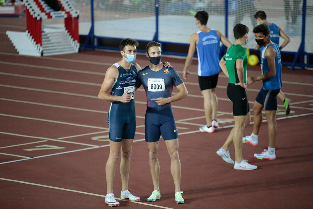 Bruno Hortelano, ilustres integrantes del 4x400, junto al salmantino Álvaro de Arriba, los grandes protagonistas de la tarde de atletismo en la Carlos Gil Pérez