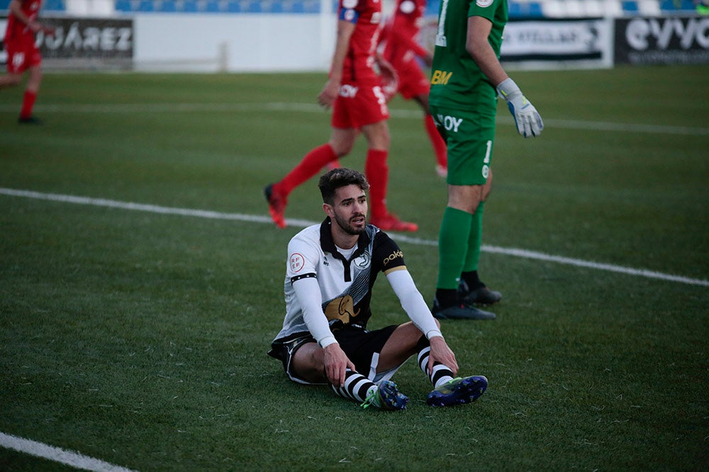 Espectacular remontada final de Unionistas ante el Rayo Majadahonda para volver al play-off (2-1)