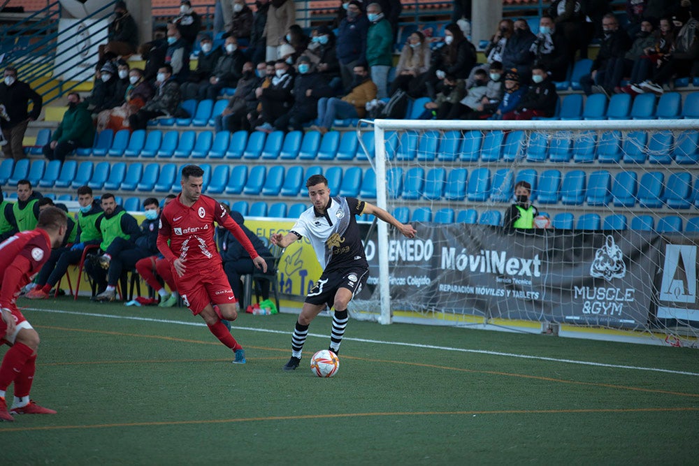 Espectacular remontada final de Unionistas ante el Rayo Majadahonda para volver al play-off (2-1)