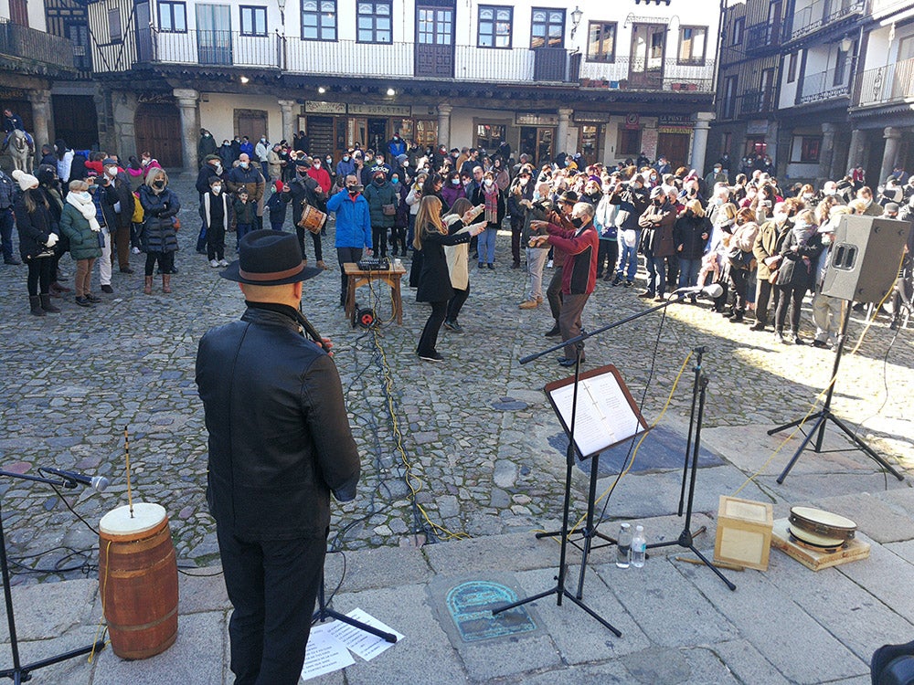 La Alberca recuerda la solidaridad del pueblo en la rifa del marrano de San Antón