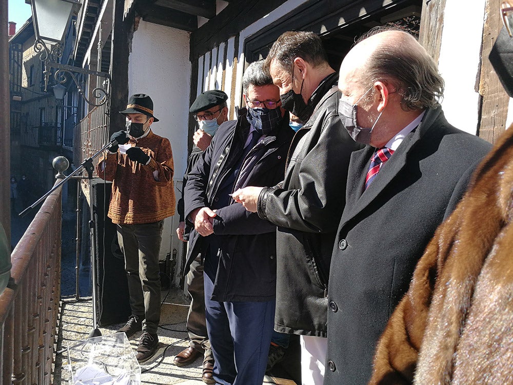 La Alberca recuerda la solidaridad del pueblo en la rifa del marrano de San Antón