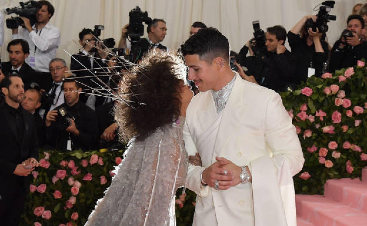 La actriz india Priyanka Chopra y el cantante Nick Jonas