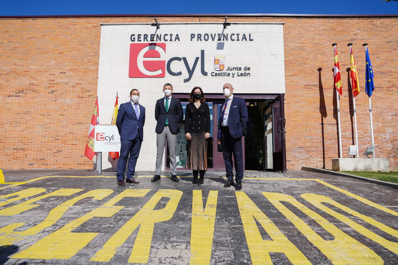 La exconsejera de Empleo e Industria, Ana Carlota Amigo, en una imagen de archivo durante la visita el Centro de Referencia Nacional del EcyL en Salamanca.