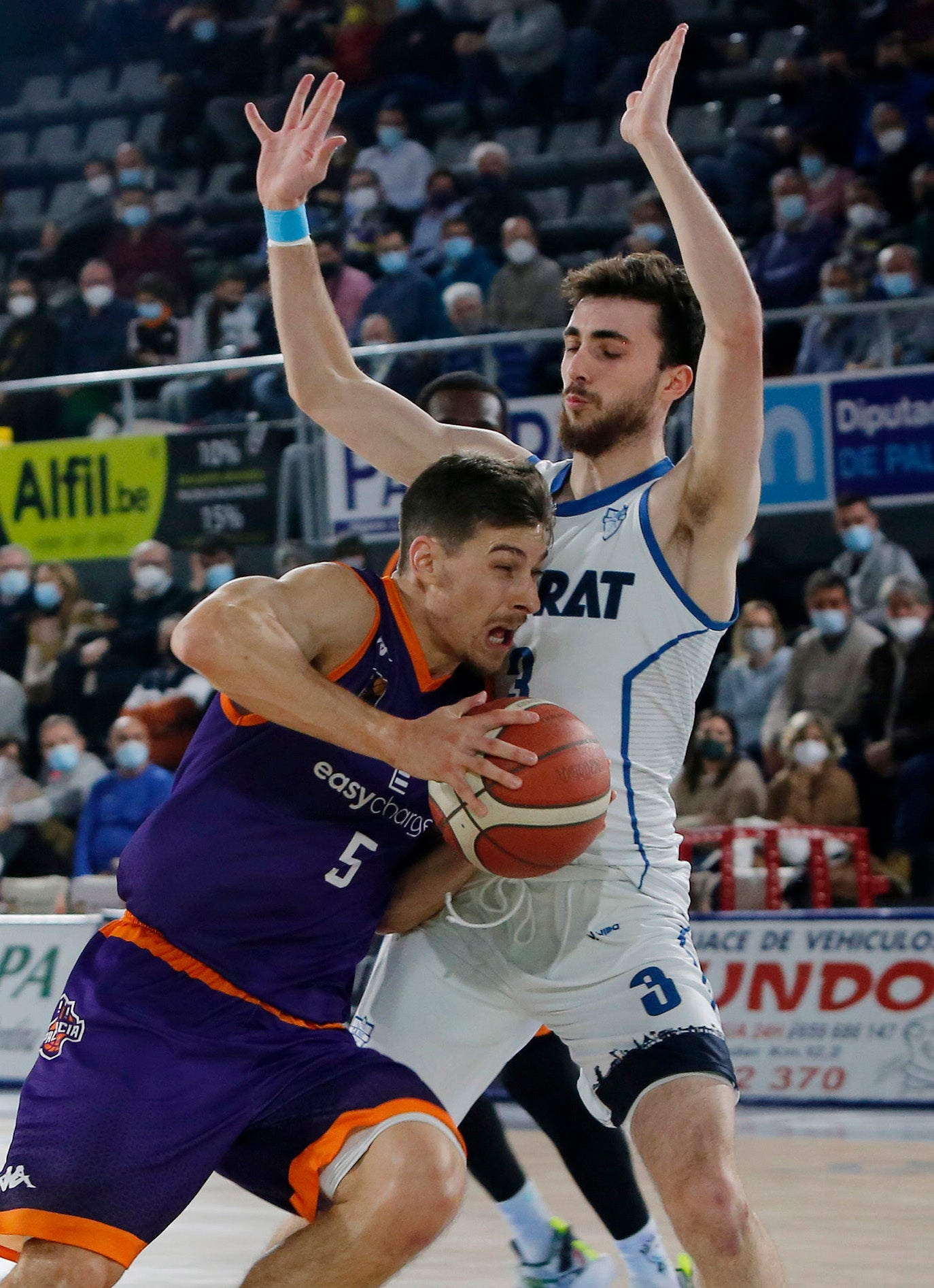 EasyCharger Palencia Baloncesto 74 - 83 C.B Prat