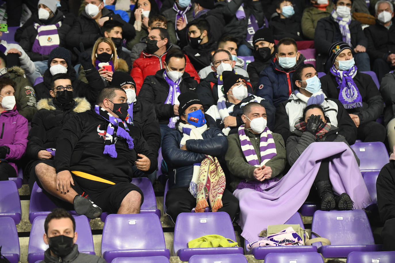 Fotos: Búscate en la grada del Real Valladolid-Sporting (1/4)