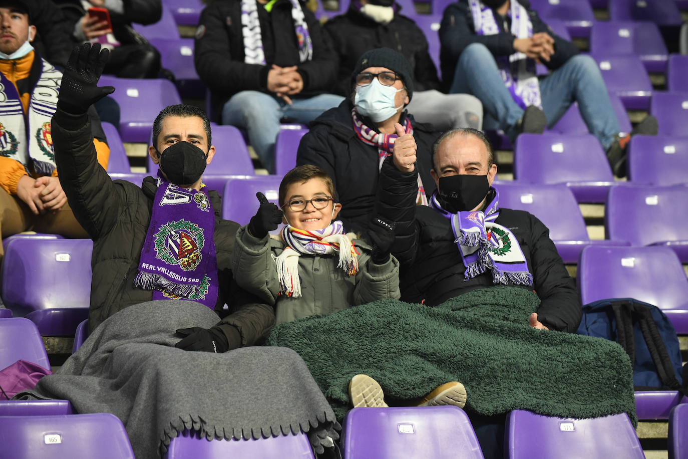 Fotos: Búscate en la grada del Real Valladolid-Sporting (1/4)