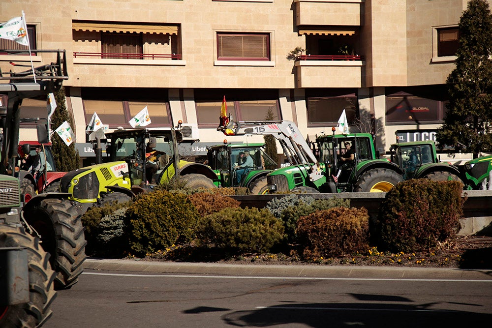 Cientos de tractores y miles de personas 'toman' Salamanca para exigir rentabilidad en el campo