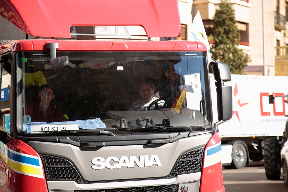 Cientos de tractores y miles de personas 'toman' Salamanca para exigir rentabilidad en el campo