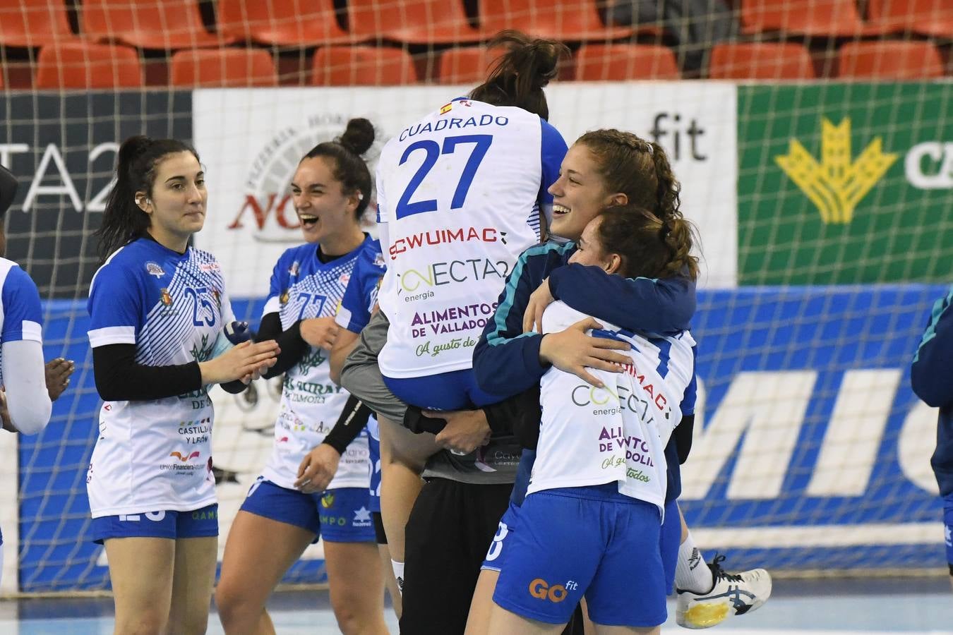 Fotos: El Caja Rural Aula estará en la fase final de la Copa de la Reina tras vencer al Porriño 30-22