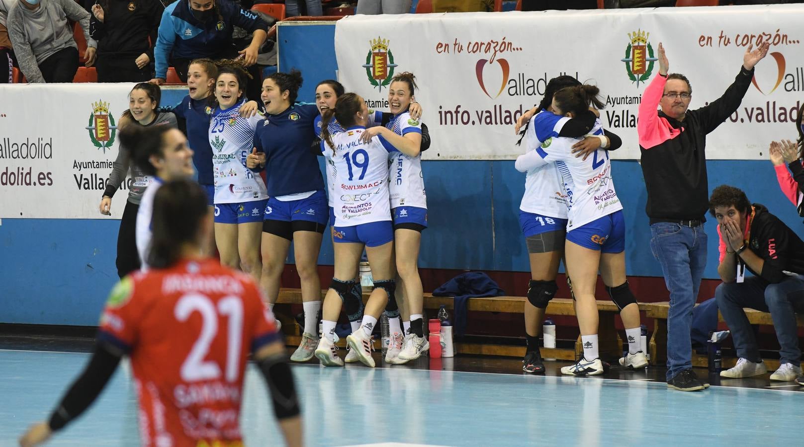 Fotos: El Caja Rural Aula estará en la fase final de la Copa de la Reina tras vencer al Porriño 30-22