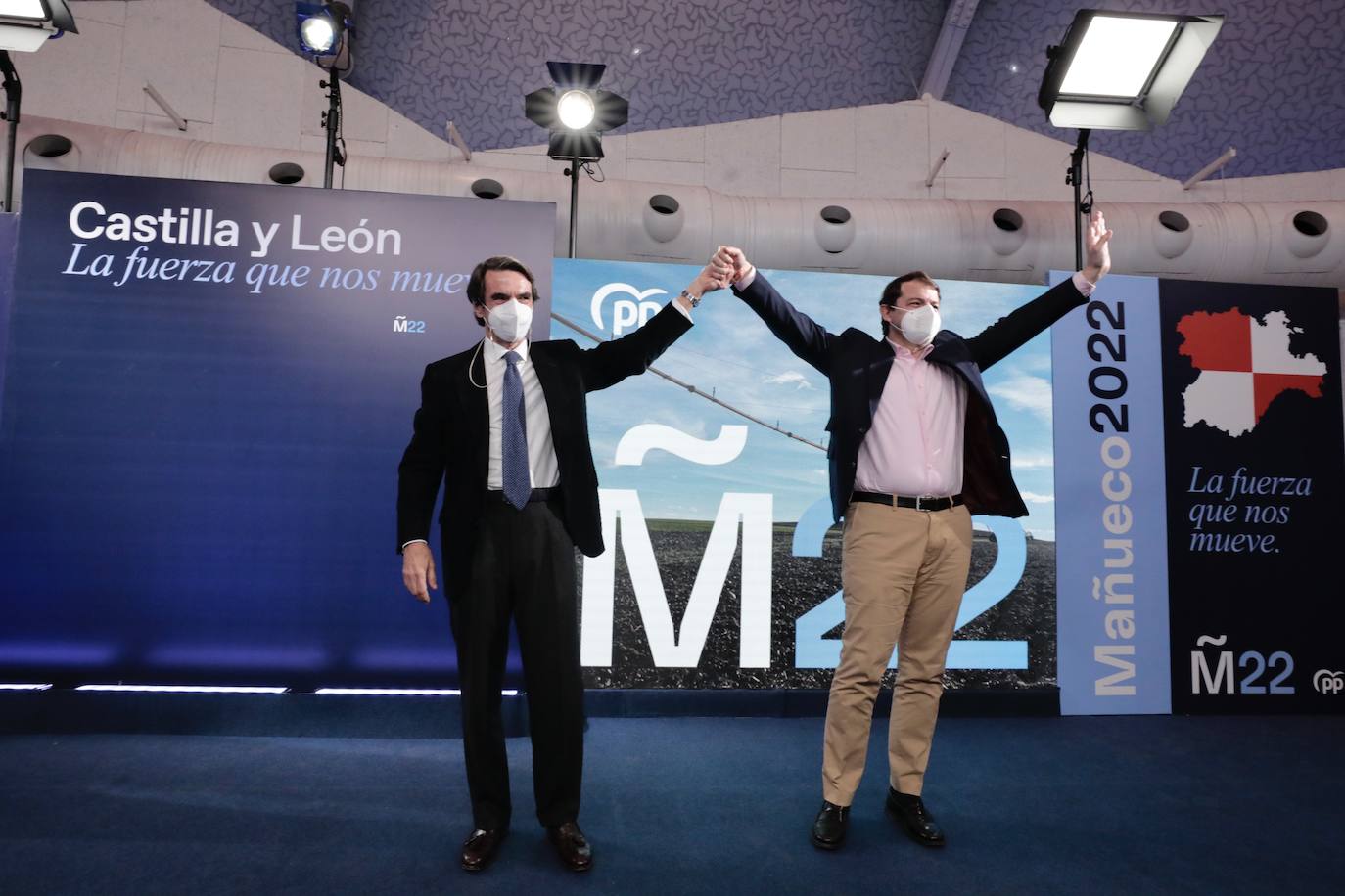 Fotos: Aznar y Mañueco, en Valladolid