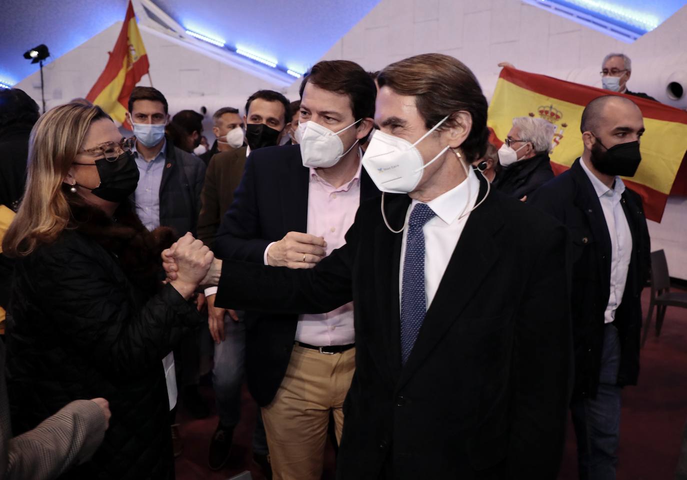 Fotos: Aznar y Mañueco, en Valladolid