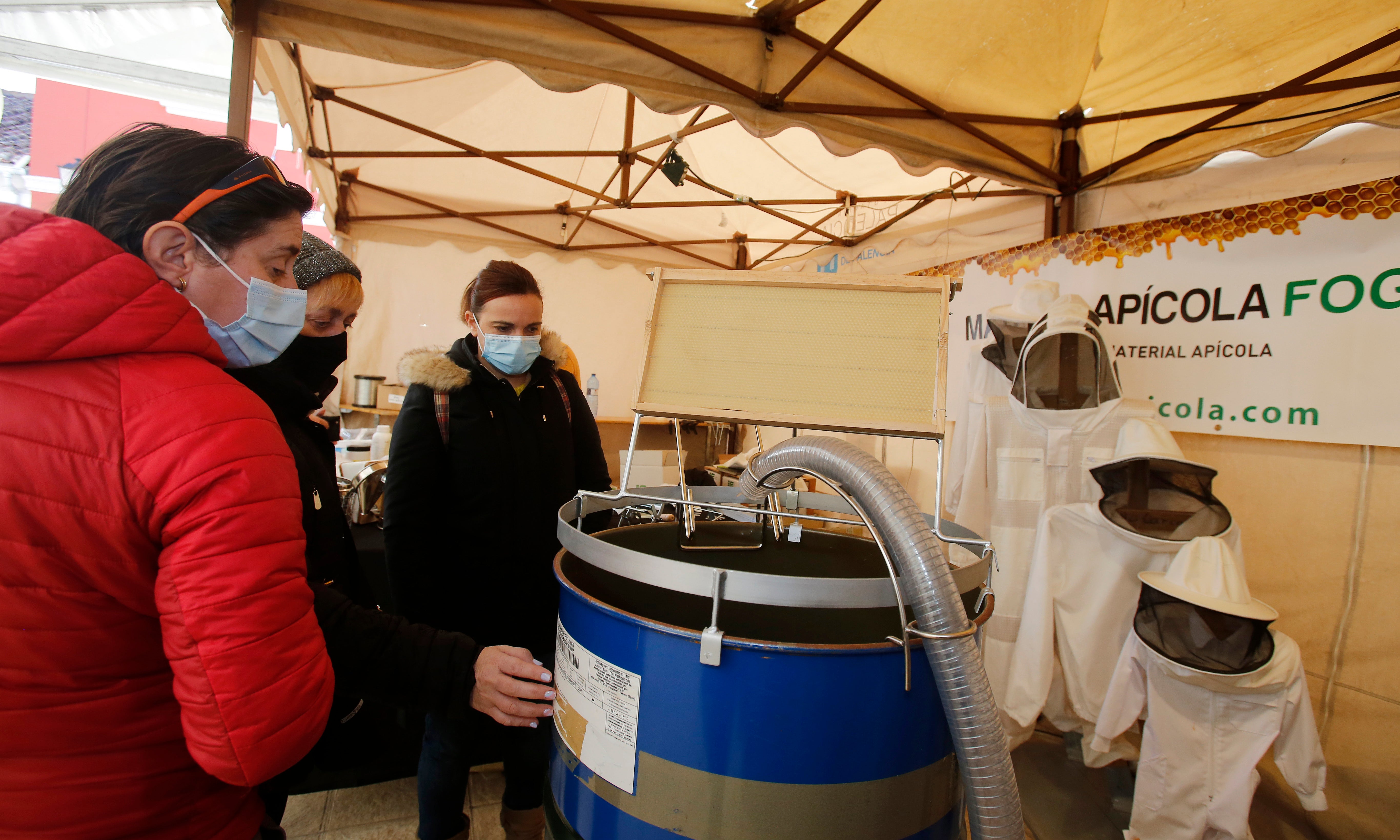 Inauguración de la III Feria de Apicultura en Palencia