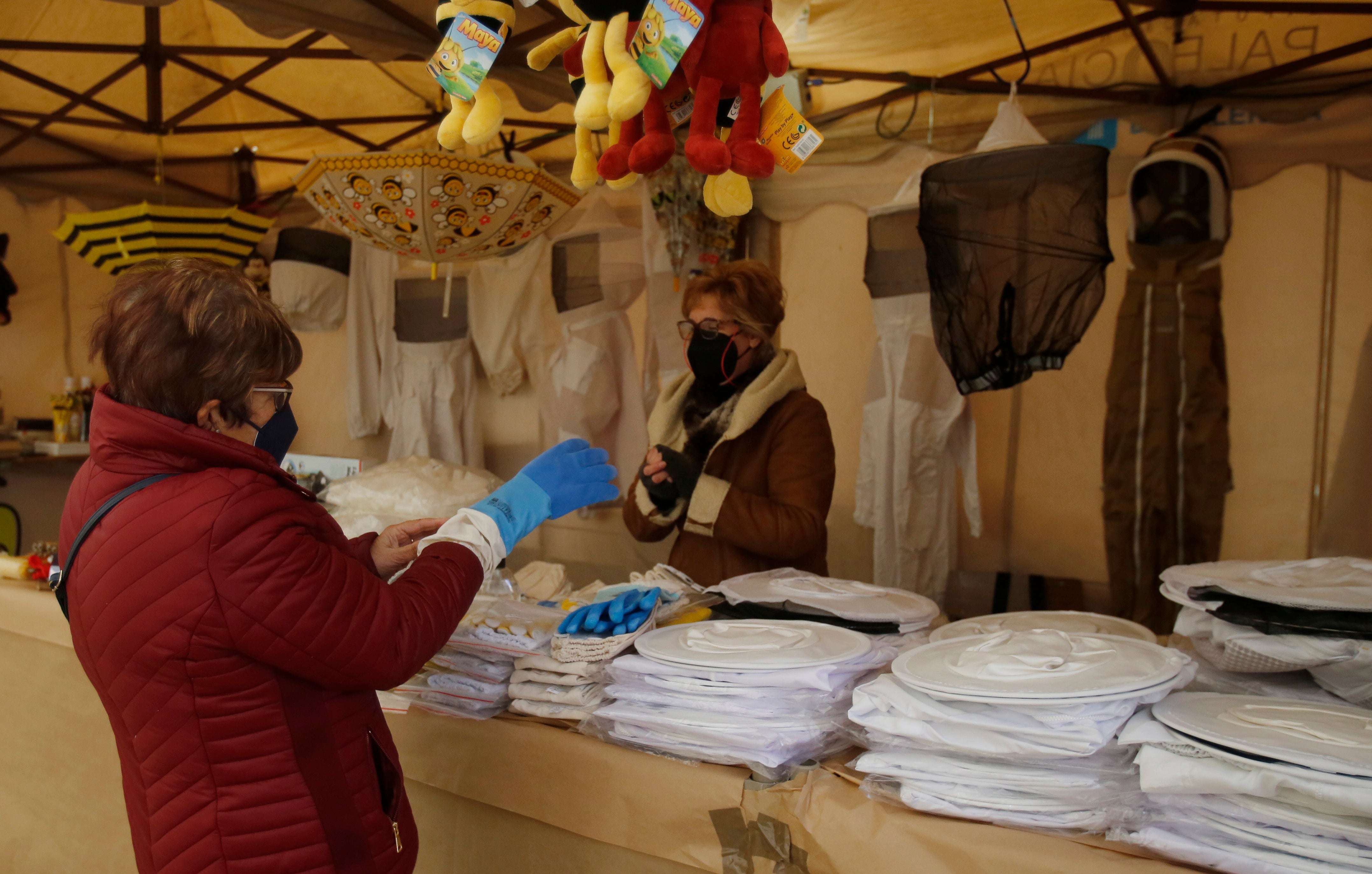 Inauguración de la III Feria de Apicultura en Palencia