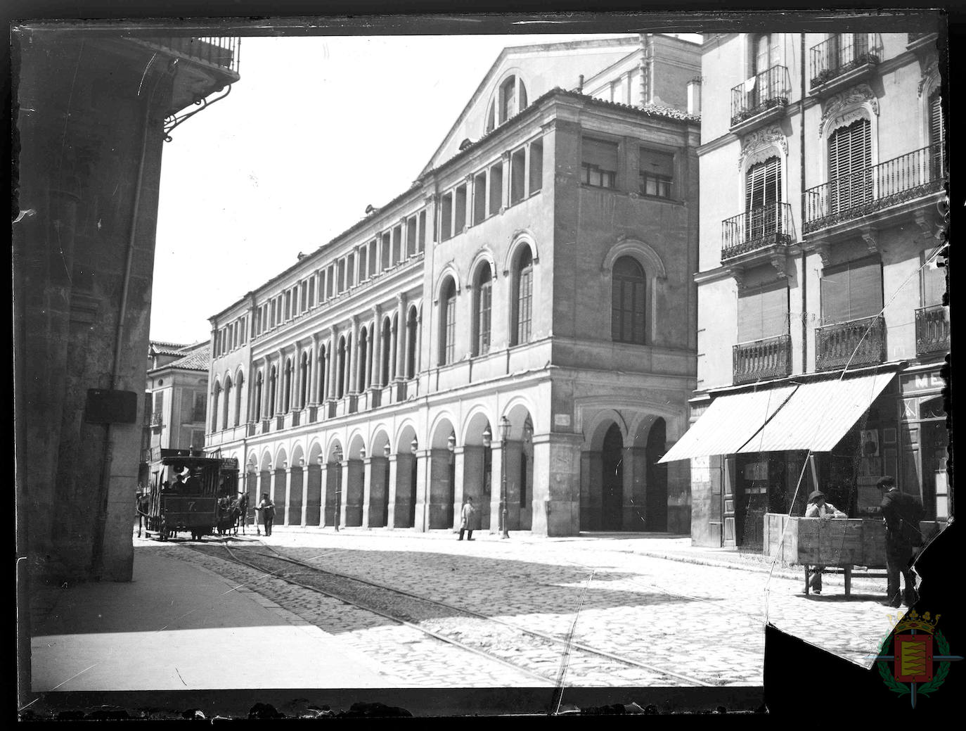 El teatro se estrenó el 29 de septiembre del año 1864 con la representación de 'El alcalde de Zalamea'.