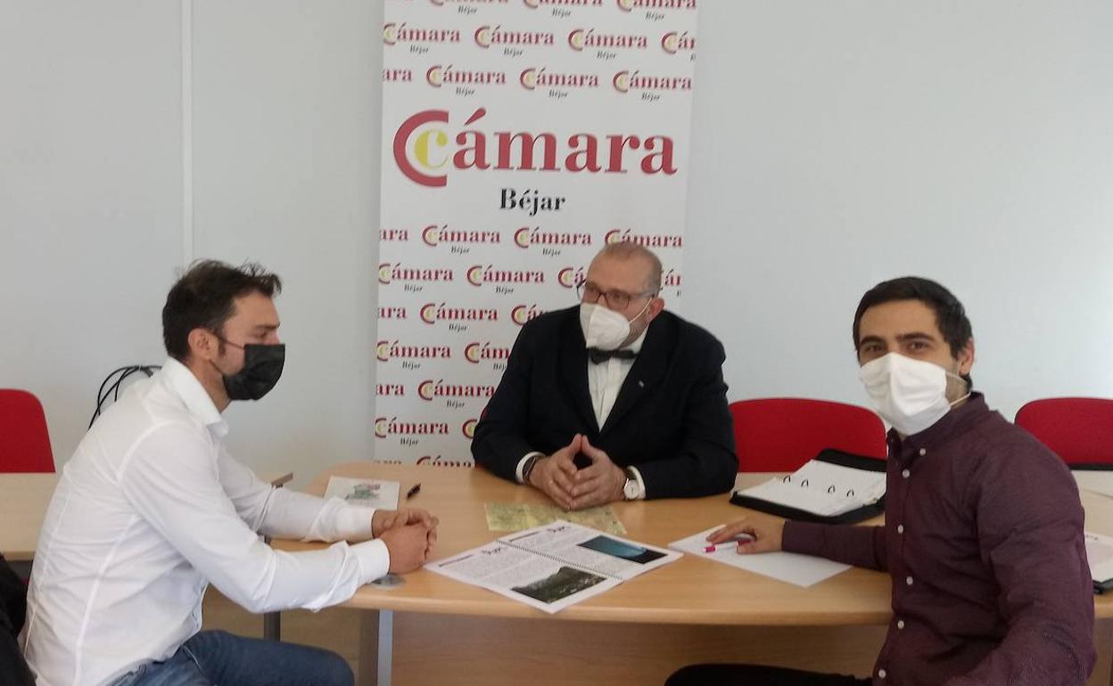 Reunión entre UPL y la Cámara de Comercio de Béjar. 