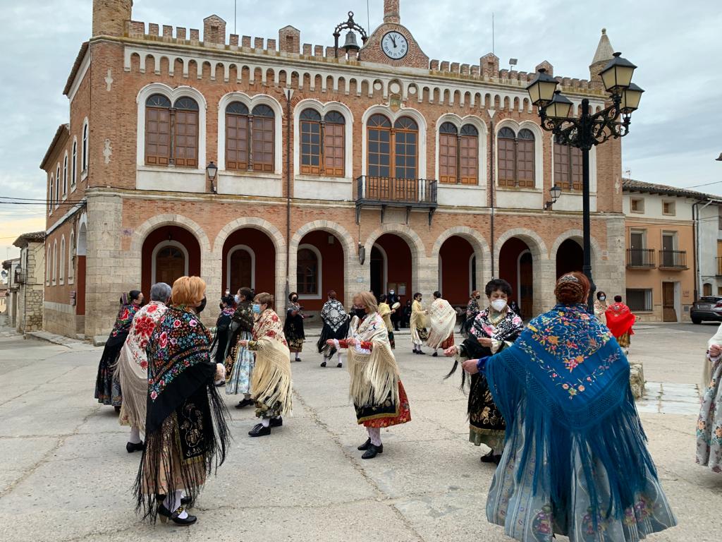 Fotos: Bailes de Santa Águeda en Tiedra