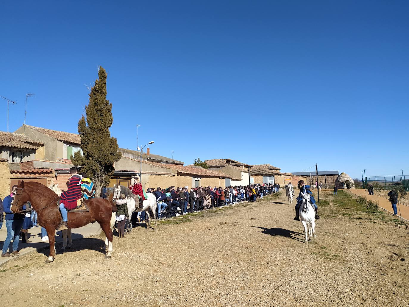 Carrera de cintas a caballo de Villagarcía de Campos y Tordehumos. 