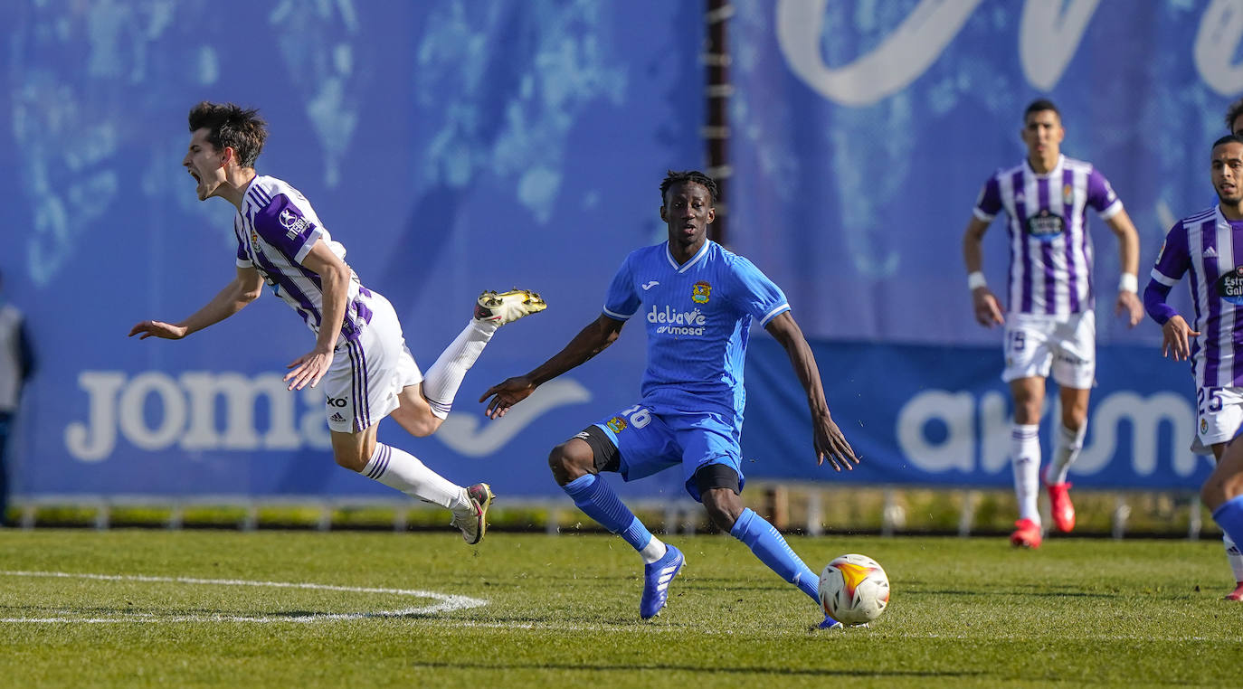 Fotos: Empate del Real Valladolid ante el Fuenlabrada (2/2)