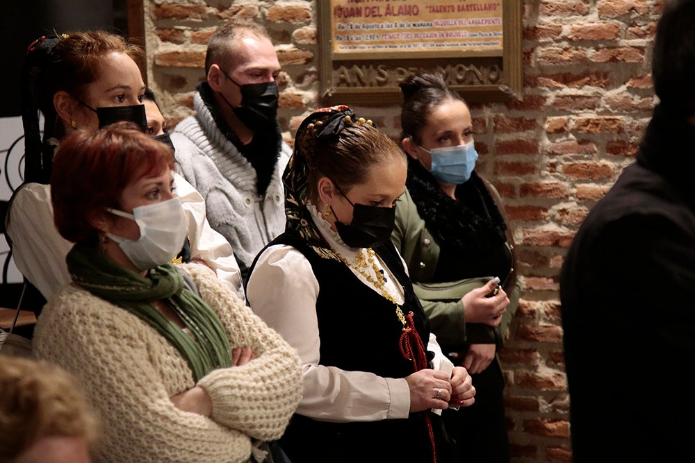 La exposición de enseres típicos y el pregón-homenaje inauguran las XXXVI Jornadas de la Matanza Típica de Guijuelo