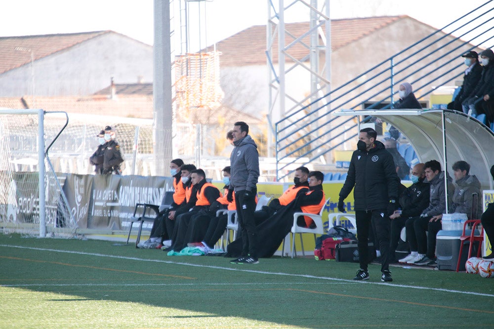 Unionistas golea al Talavera en otra comunión perfecta con el Reina Sofía y su afición (4-1)