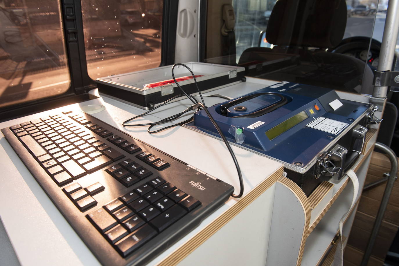 Aparato para realizar la prueba de alcoholemia de la Policía Local.