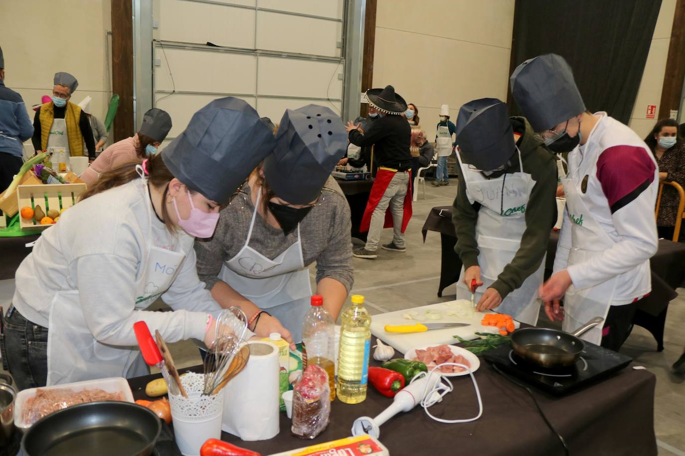 Fotos: Aspirantes a cocineros en Hornillos de Cerrato