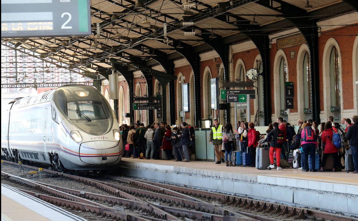 Unidas Podemos plantea una moratoria para el desarrollo de más tramos de AVE. 