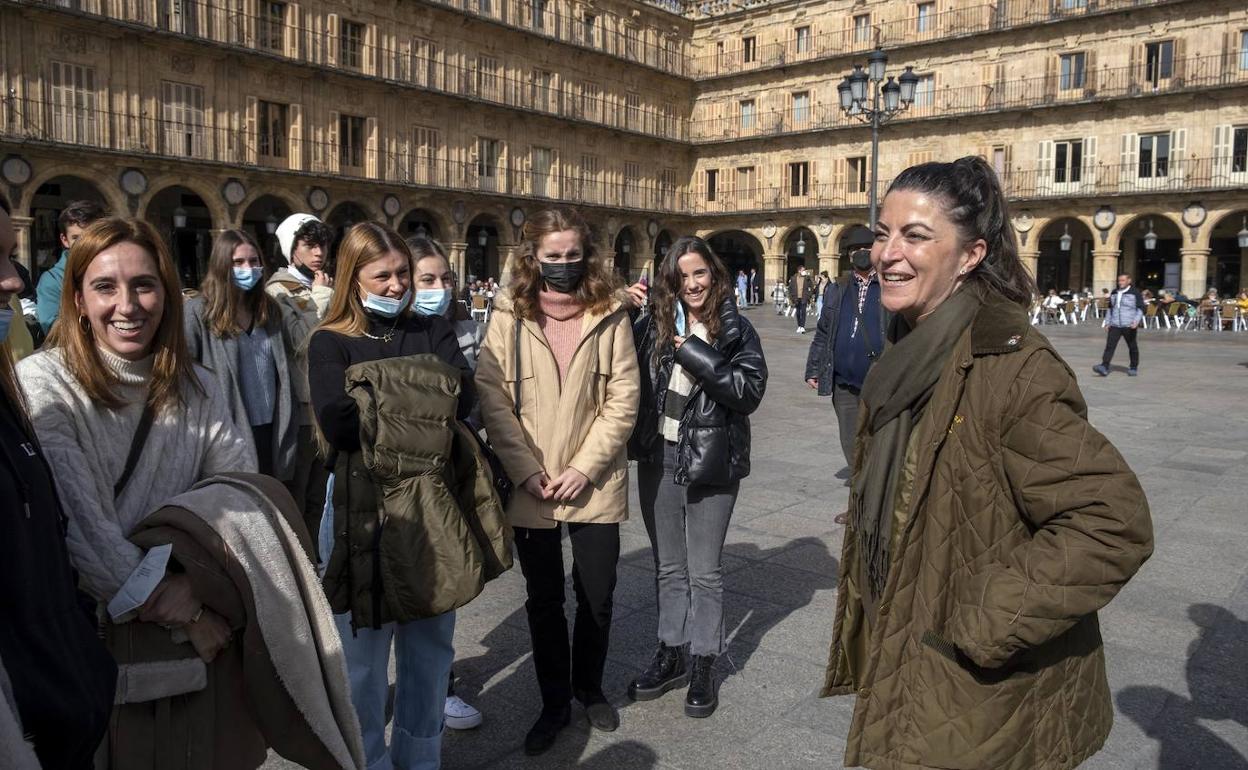 La portavoz de Vox en el Congreso de los Diputados, Macarena Olona, visita Salamanca. 