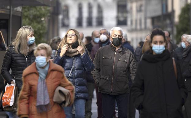 Nuevo descenso de casos de covid en Castilla y León que no se refleja en la cifra de muertos