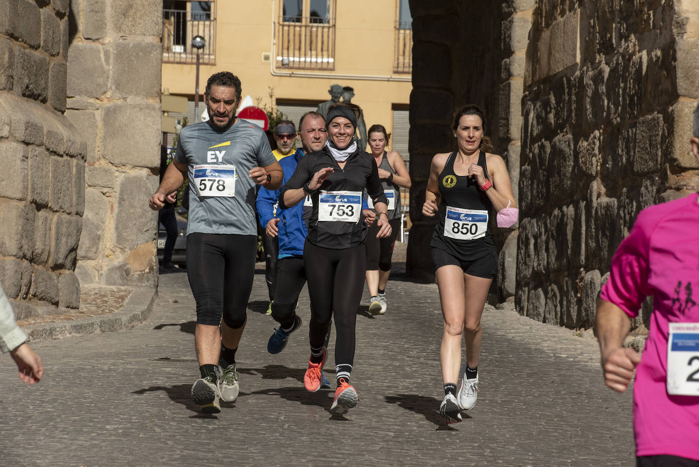 Décima edición de la Carrera Monumental Innoporc Ciudad de Segovia.
